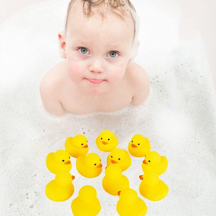 بطة مطاطية صغيرة للحمام