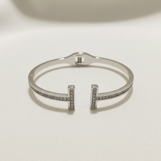 أسوارة حرف Tستانلس ستيل ثقيل – مرصعة سترس لامعة