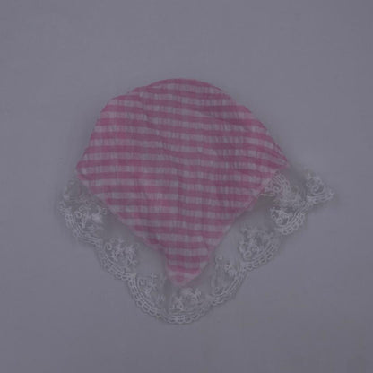 باندانا مربعة بنقشة مربعات مع دانتيل