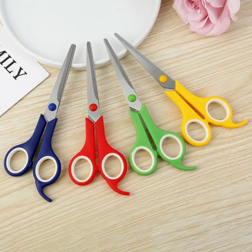 مقص ورق ملون 7 إنش مع ذيل للمكتب والمدرسة