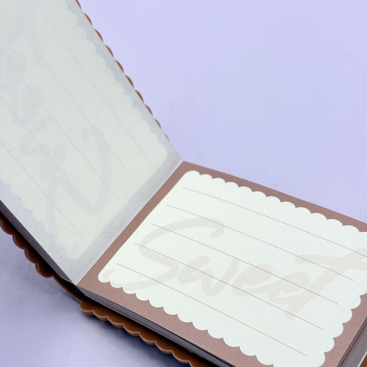 دفتر ملاحظات صغير بتصميم لوح شوكولاتة