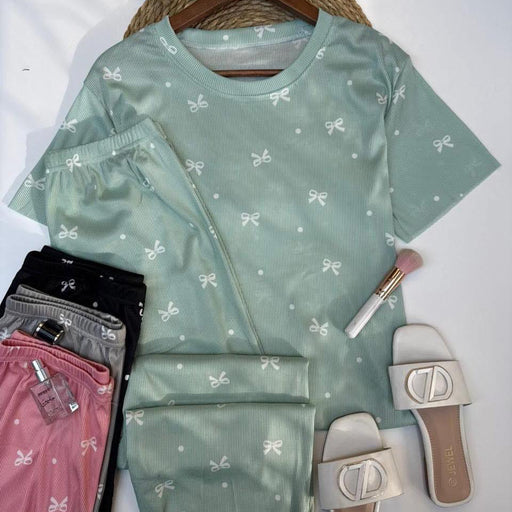 بيجامة فيونكة نسائية مريحة Strips