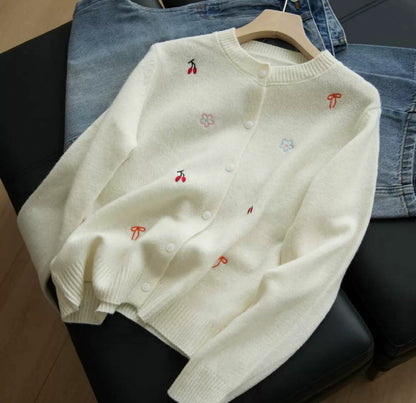 كارديجان صوفي نسائي مطرز بالكرز والأزهار