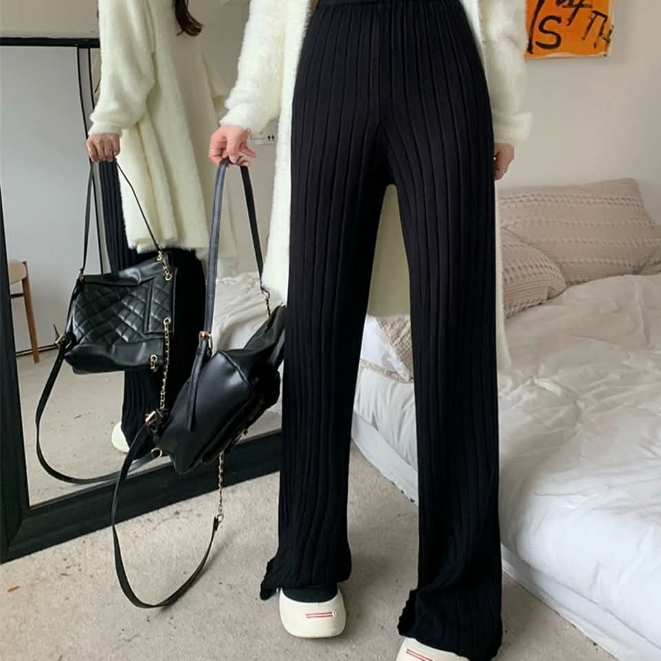 بنطلون صوف واسع (Knit) بخصر مرتفع ومضلع