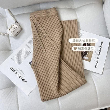 بنطلون صوف واسع (Knit) بخصر مرتفع ومضلع