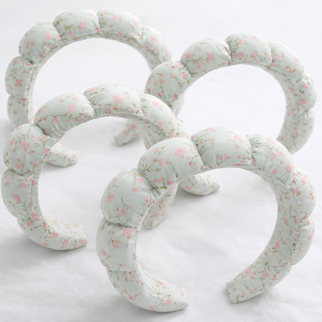 طوق "زهور الربيع" المبطن