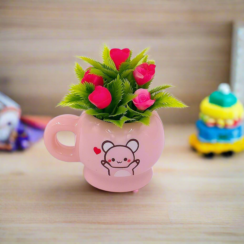 ورد صناعي صغير بتصميم كوب لطيف