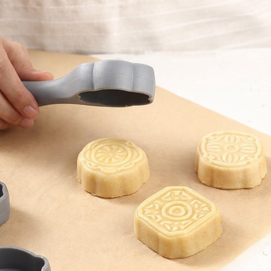 قالب معمول بنقشة جميلة، غير لاصقة وقابلة لإعادة الاستخدام