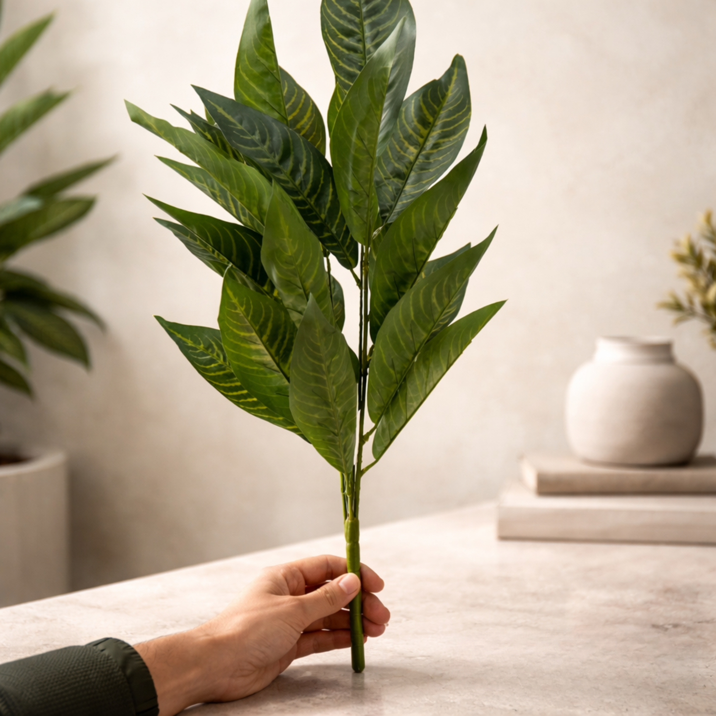 غصن نبات صناعي للديكور طول ٧٠ سم