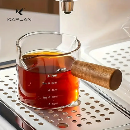 كوب قهوه معياري انيق