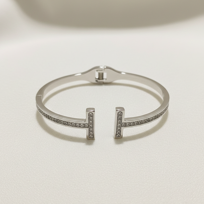 أسوارة حرف Tستانلس ستيل ثقيل – مرصعة سترس لامعة