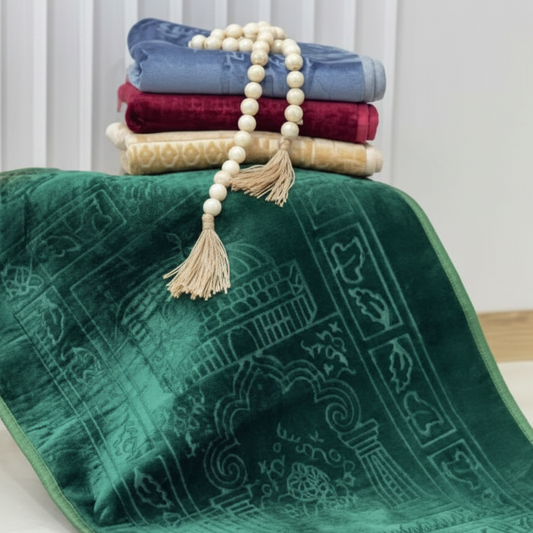سجادة صلاة مخمل فاخرة بنقوش إسلامية