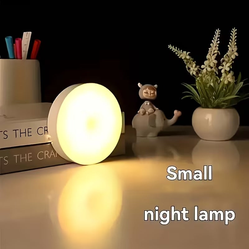 مصباح LED دائري قابل لإعادة الشحن USB – ضوء ليلي قابل للتعتيم بثلاثة ألوان