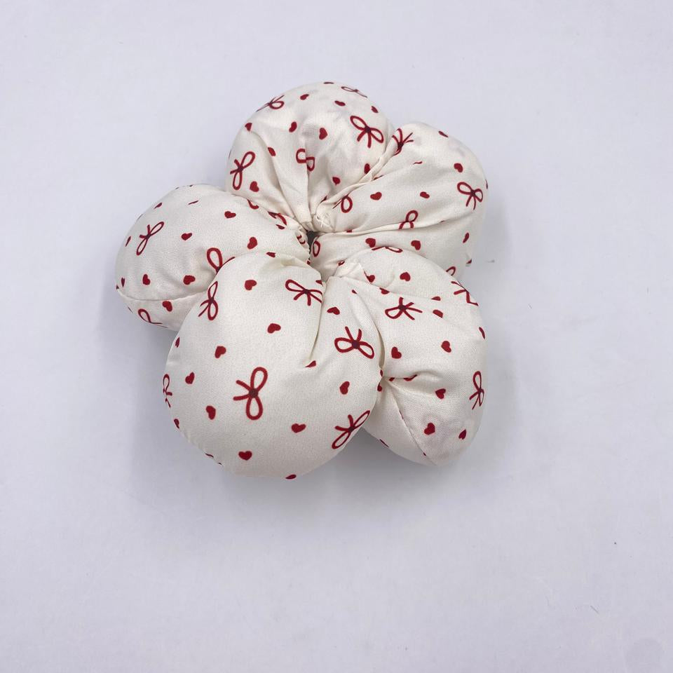 ربطة شعر وردة قماش منفوخة