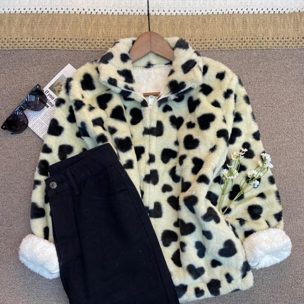 جاكيت نسائي فرو قصير