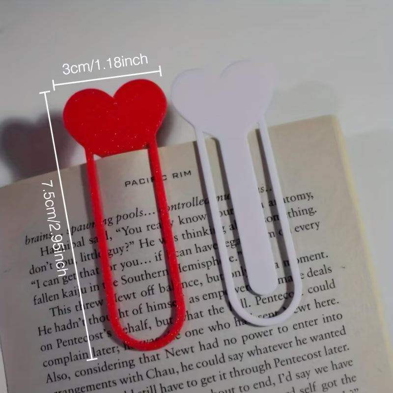 فواصل كتب بشكل قلب – قطعتين